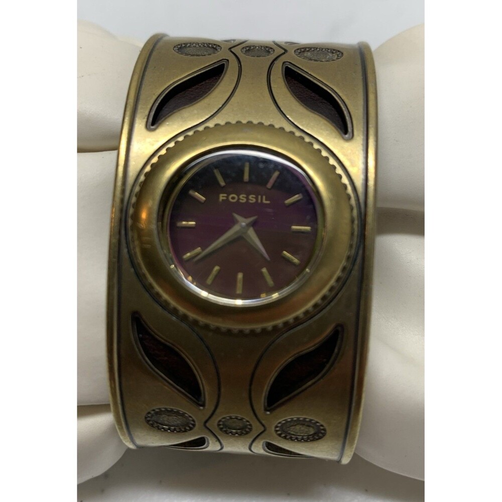Vintage Fossil Womens Watch Cuff Leather Band 90’s Bracelet Western